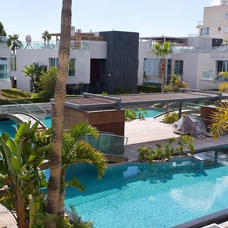 Opera Exclusive Apts By Trulycyprus Limassol Exteriör bild