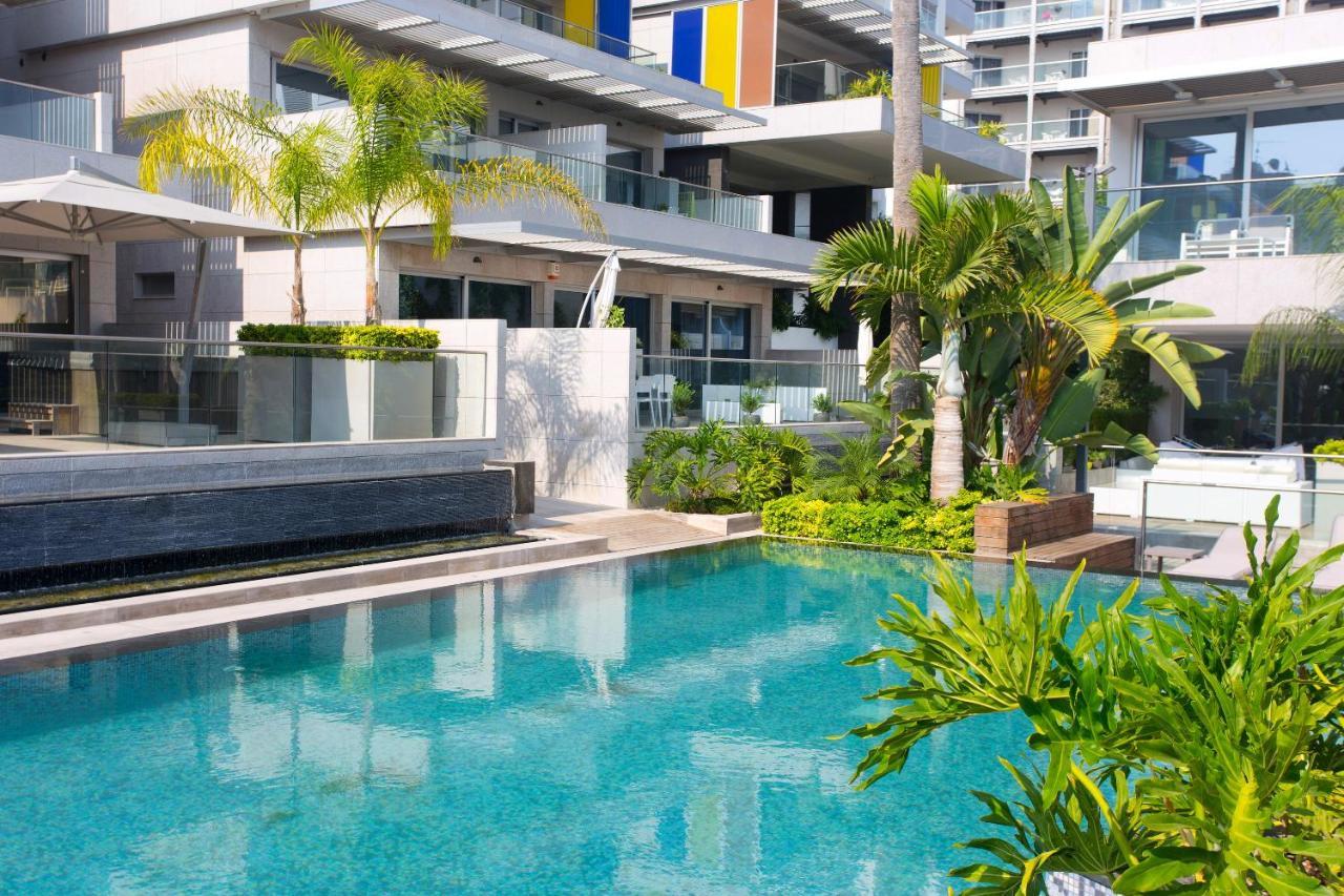 Opera Exclusive Apts By Trulycyprus Limassol Exteriör bild