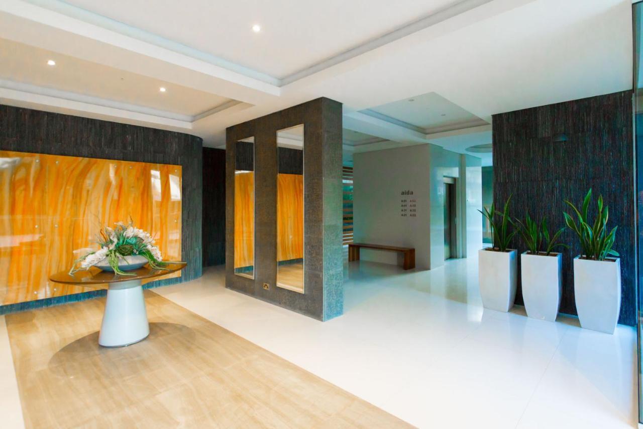 Opera Exclusive Apts By Trulycyprus Limassol Exteriör bild