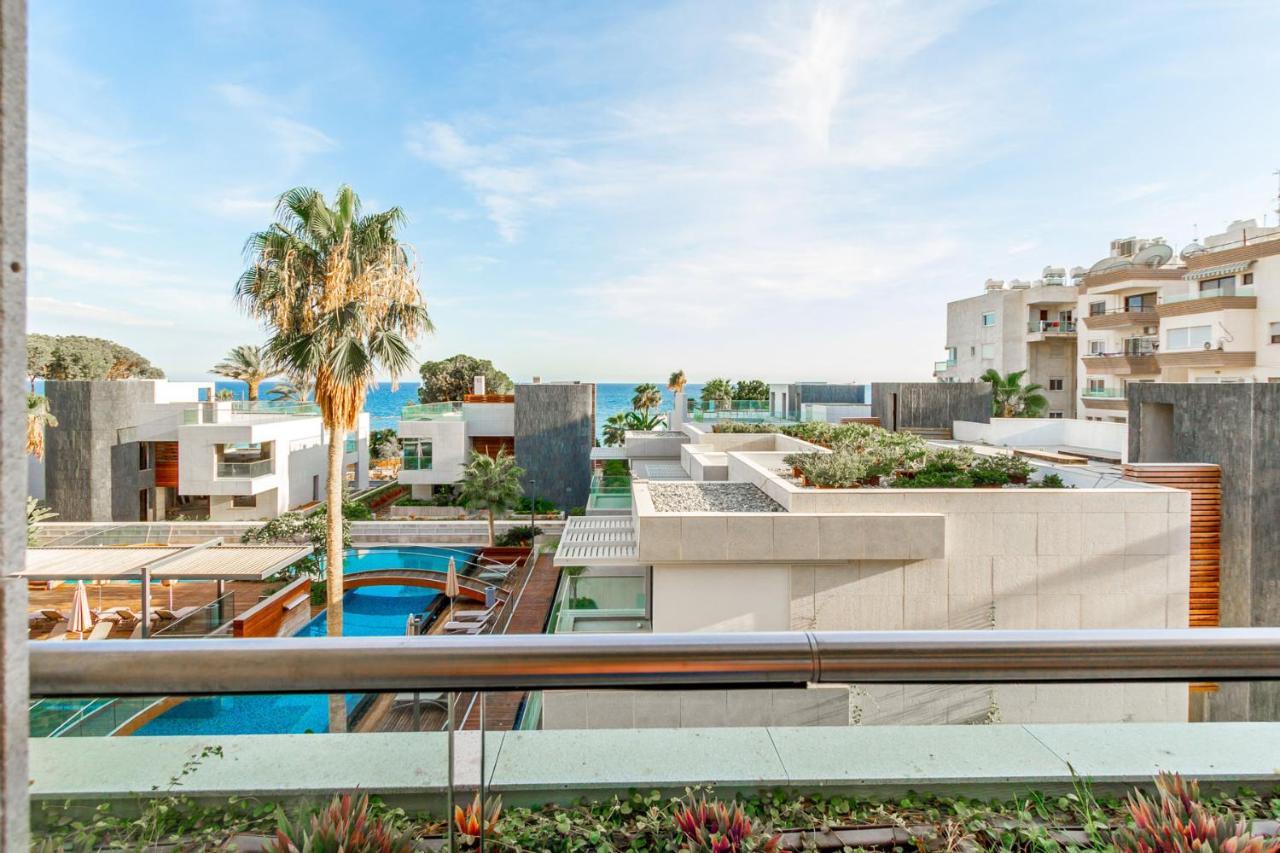 Opera Exclusive Apts By Trulycyprus Limassol Exteriör bild