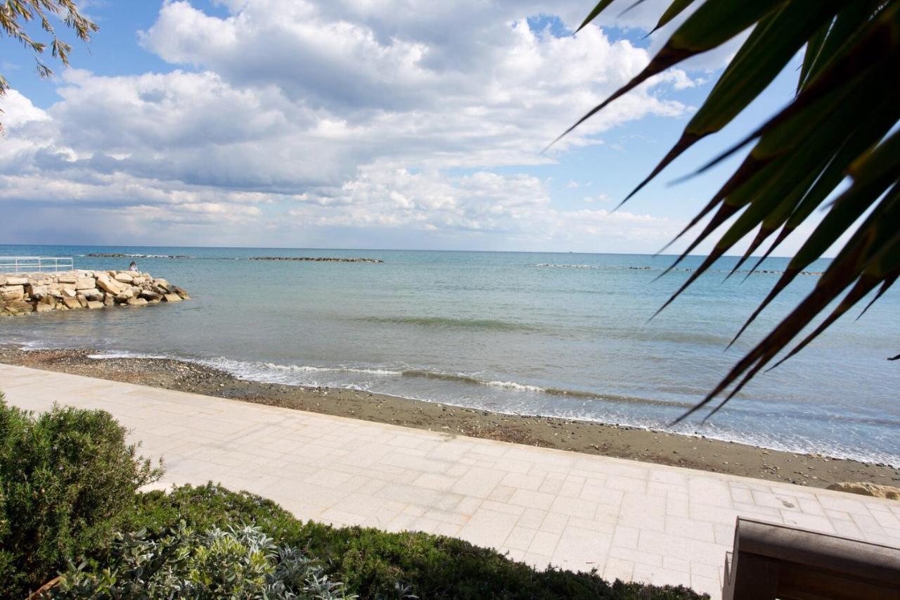 Opera Exclusive Apts By Trulycyprus Limassol Exteriör bild