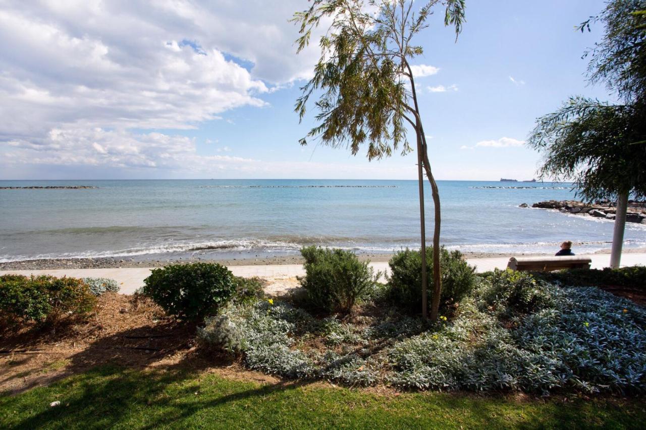 Opera Exclusive Apts By Trulycyprus Limassol Exteriör bild