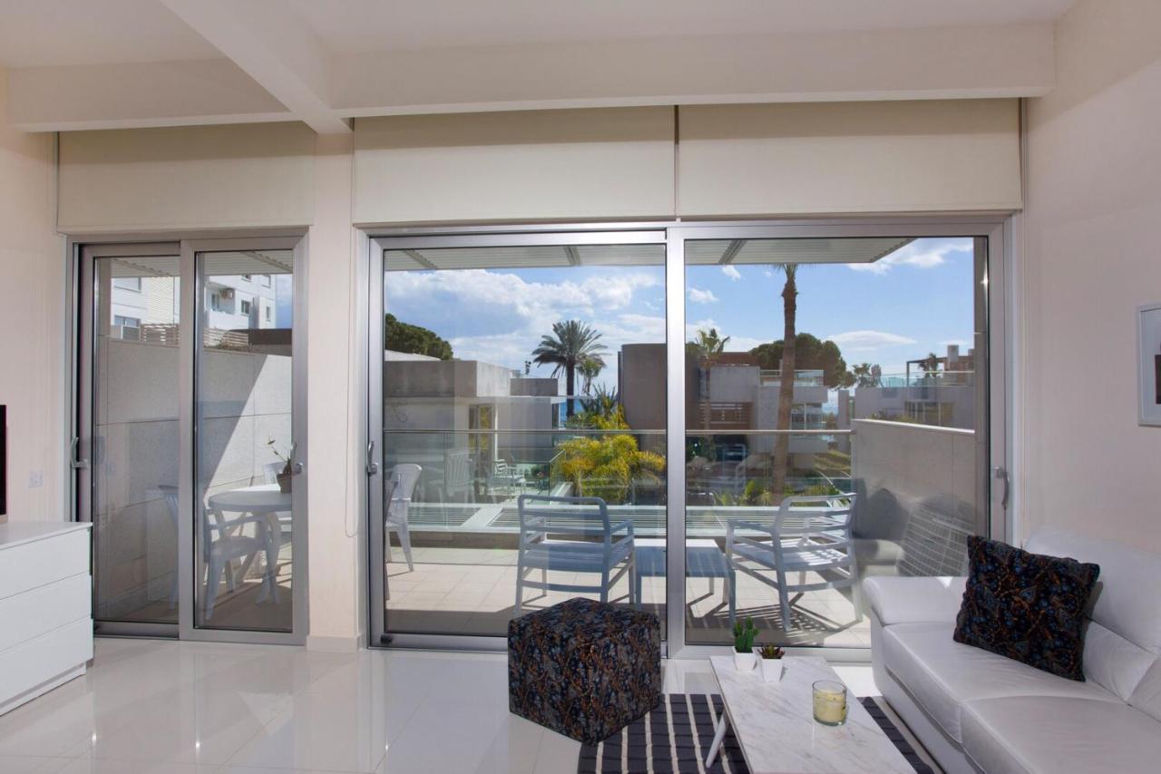 Opera Exclusive Apts By Trulycyprus Limassol Exteriör bild